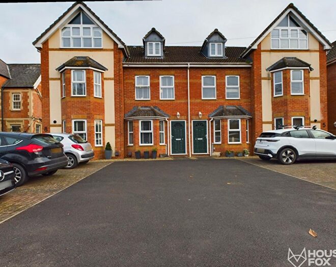 3 Bedroom Town House For Sale In Berrow Road, Burnham-On-Sea, TA8