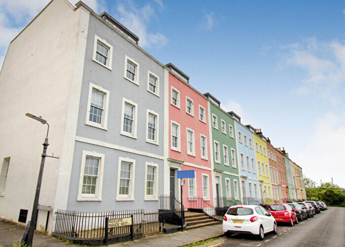 2 Bedroom Apartment For Sale In Redcliffe West Parade, Bristol, BS1