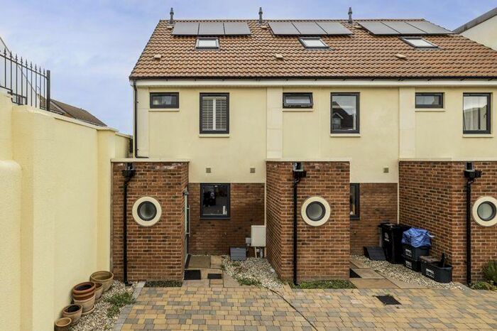 3 Bedroom House To Rent In Sion Close, Bedminster, Bristol, BS3