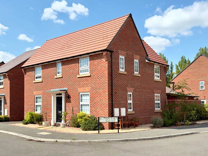 3 Bedroom Detached House For Sale In Prior Place, Grove, Wantage, OX12