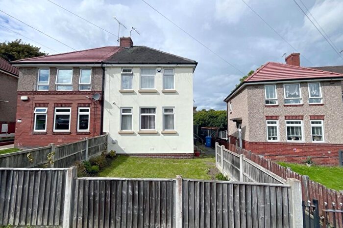 3 Bedroom Semi-Detached House For Sale In Fishponds Road West, Sheffield, S13