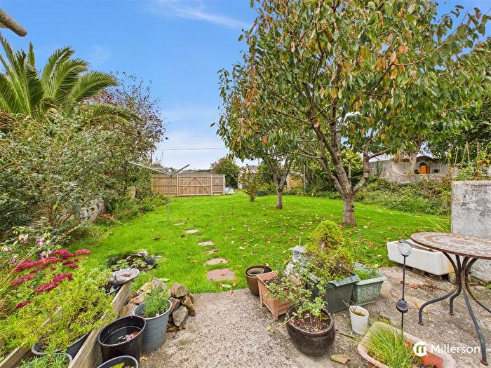 5 Bedroom Detached House For Sale In Enys Road, Camborne, TR14