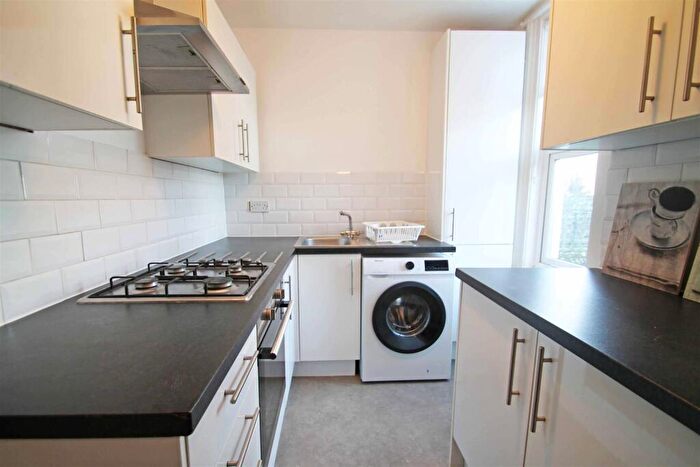 1 Bedroom Flat To Rent In Goldstone Road, Hove, BN3