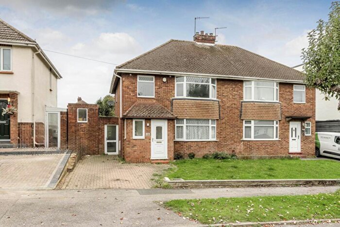 3 Bedroom Semi-Detached House For Sale In Walnut Drive, Bletchley, MK2