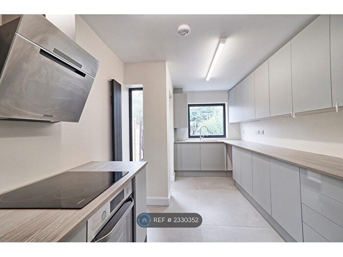 2 Bedroom Terraced House To Rent In Chelmsford, Chelmsford, CM1