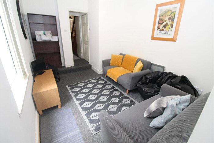 5 Bedroom House To Rent In Moy Road, Roath, Cardiff, CF24