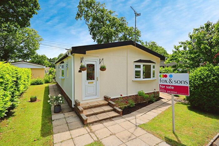 2 Bedroom Mobile/park Home For Sale In Deanland Wood Park, Golden Cross, Hailsham, BN27