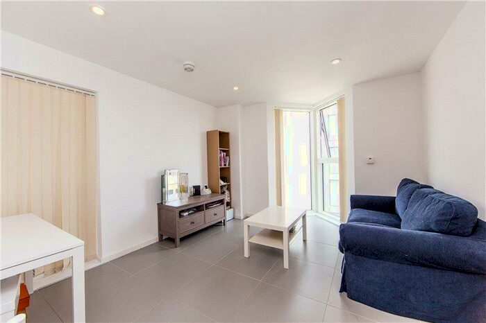 Apartment To Rent In Dance Square, London, EC1V