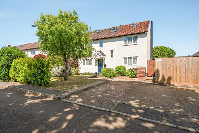 4 Bedroom Semi-Detached House For Sale In Britannia Crescent, Lyneham, SN15