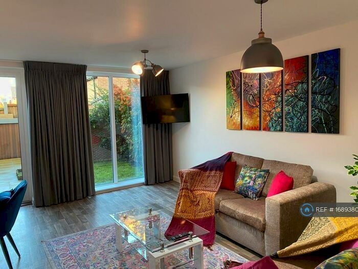 4 Bedroom Terraced House To Rent In Charger Road, Trumpington, Cambridge, CB2