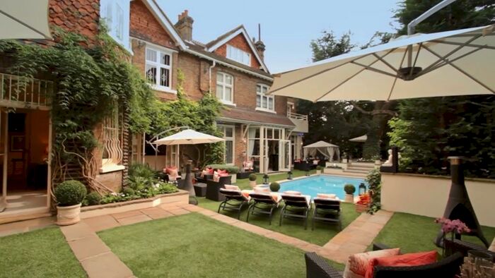 Studio To Rent In Frognal, London, NW3