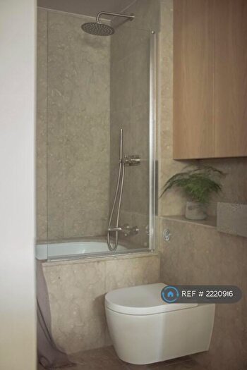 Studio To Rent In London, London, N17