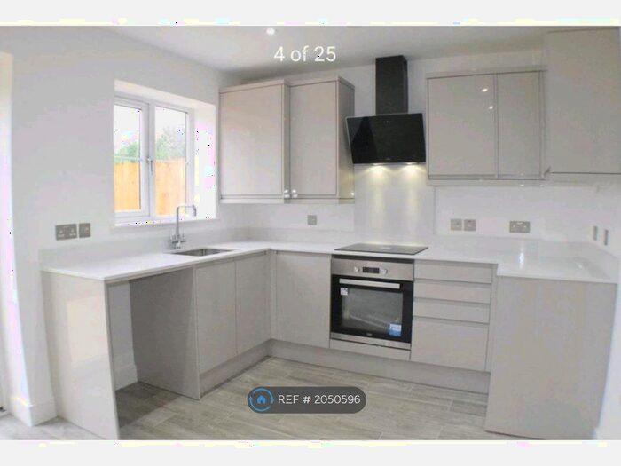 3 Bedroom Semi-Detached House To Rent In Verney Meadow, New Houghton, Mansfield, NG19