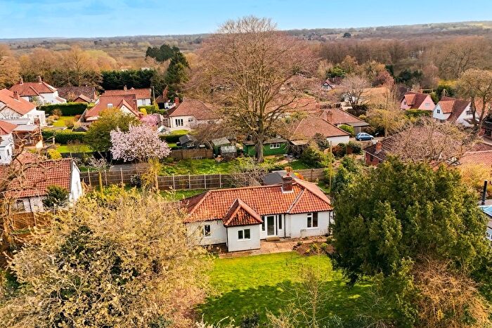 2 Bedroom Detached Bungalow For Sale In Laurel Drive, Brundall, Norwich, NR13