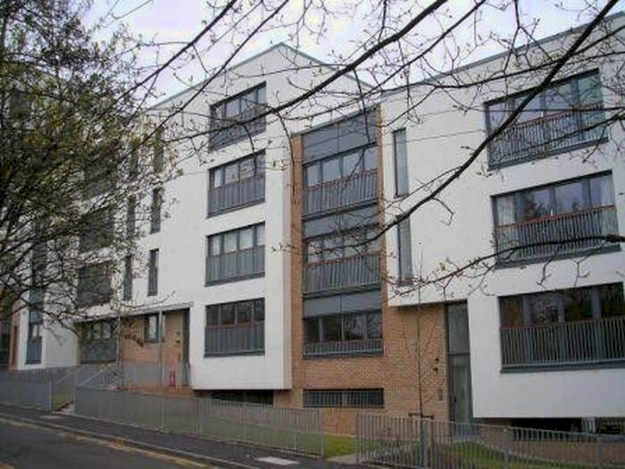 2 Bedroom Flat To Rent In Great Dovehill, Glasgow, G1