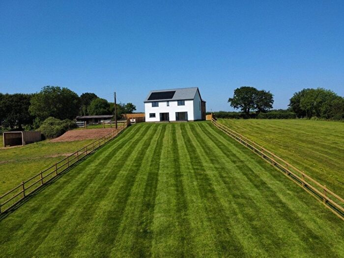 4 Bedroom Detached House For Sale In Dunsford, Exeter, Devon, EX6