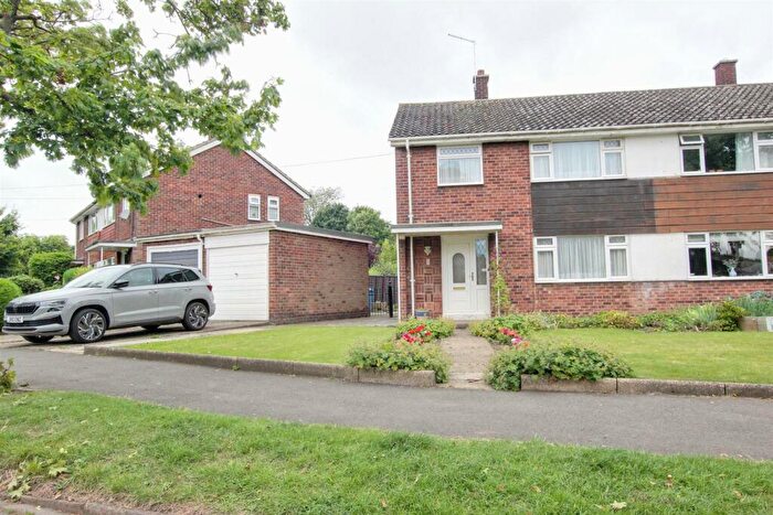 3 Bedroom Semi-Detached House For Sale In Ellerker Road, Beverley, HU17