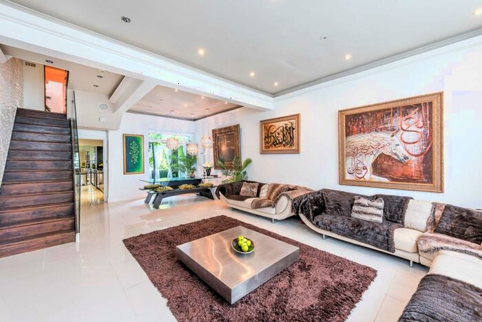 4 Bedroom Maisonette To Rent In Edith Grove, Chelsea, London, SW10