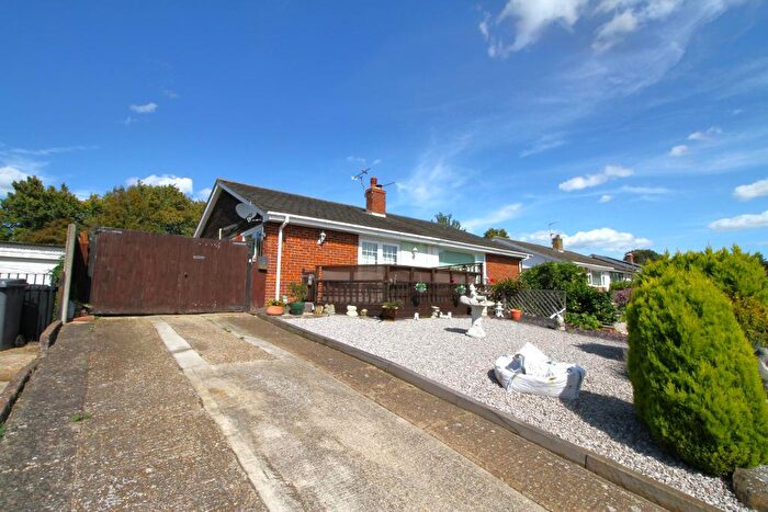3 Bedroom Bungalow For Sale In Meadow Road, Sturry, Kent, CT2