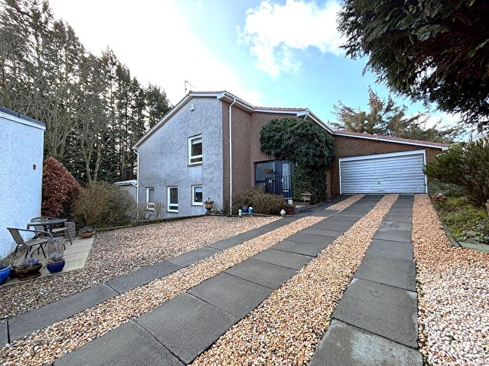 4 Bedroom Detached House For Sale In Broomhead Park, Dunfermline, KY12