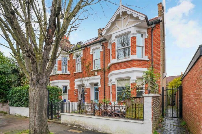 4 Bedroom Terraced House To Rent In Drayton Gardens, London, W13