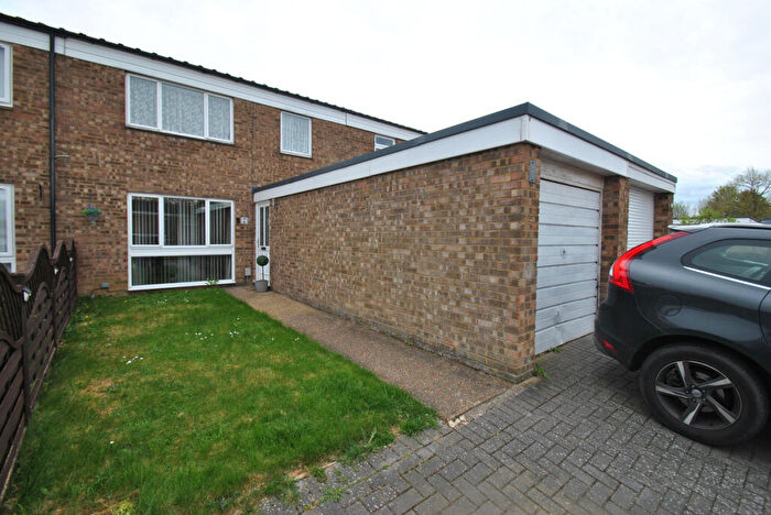 3 Bedroom Terraced House To Rent In Dunlin, Letchworth Garden City, SG6
