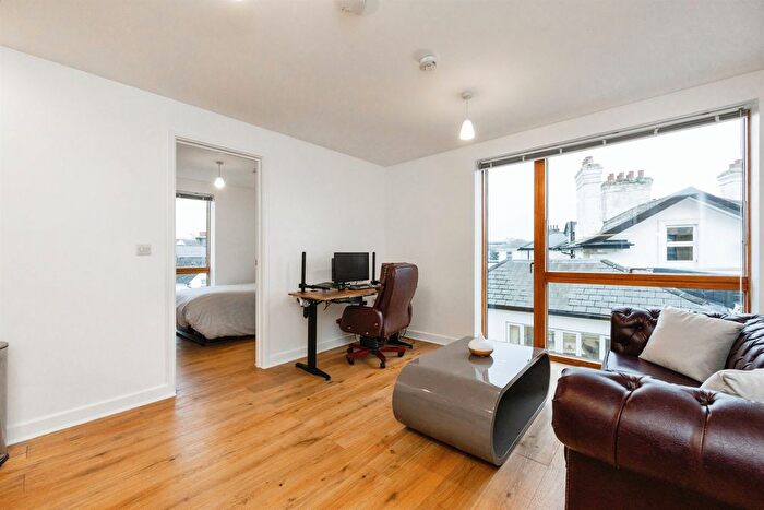 1 Bedroom Flat For Sale In Elwick Road, Ashford, TN23