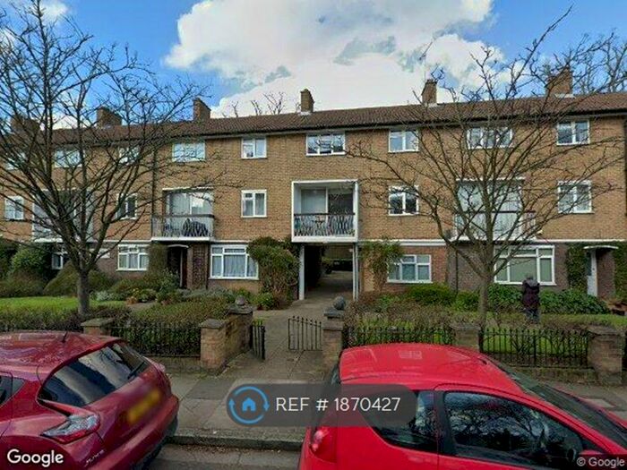 3 Bedroom Flat To Rent In Fortis Green, London, N2