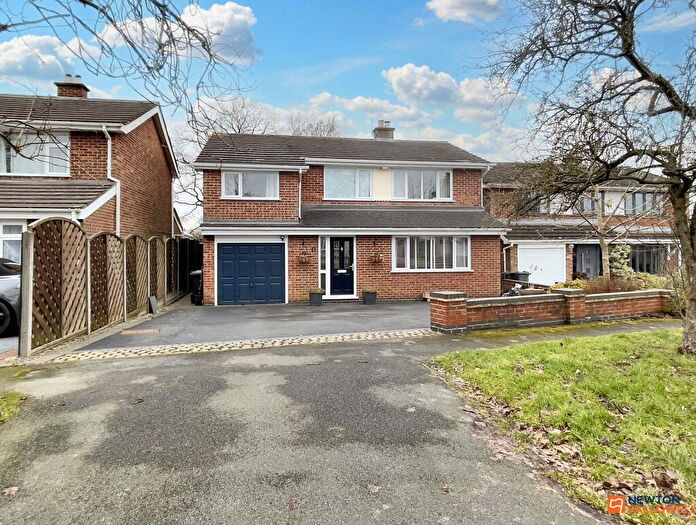 4 Bedroom Detached House For Sale In Oakham Drive, Coalville, LE67