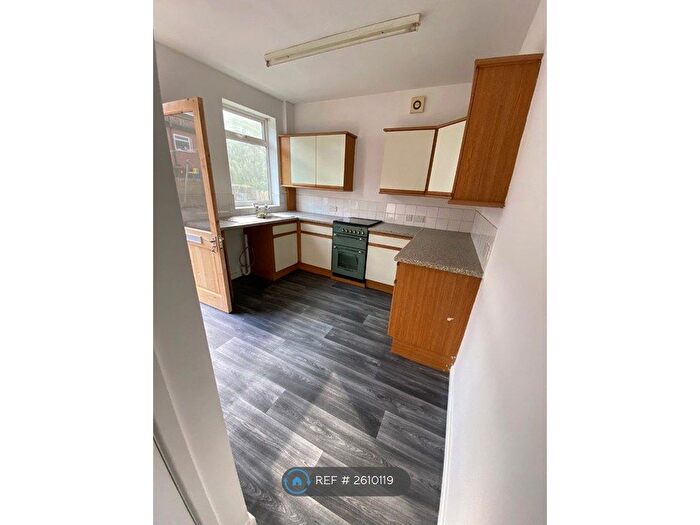 2 Bedroom End Of Terrace House To Rent In Pinfold Cottages, Cudworth, Barnsley, S72