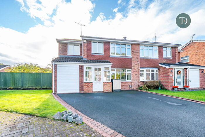 4 Bedroom Semi-Detached House For Sale In Acacia Drive, Great Sutton, Ellesmere Port, CH66