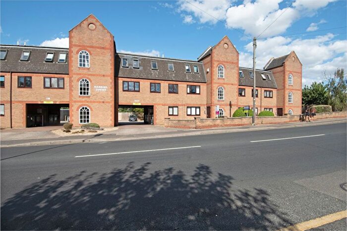 2 Bedroom Flat For Sale In Fletton Avenue, Peterborough, PE2