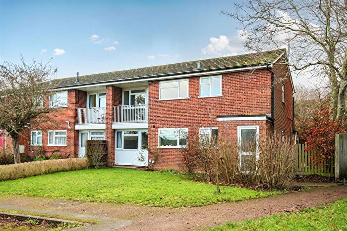 2 Bedroom Apartment For Sale In Baden Powell Crescent, Towcester, NN12