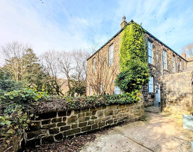 1 Bedroom Apartment To Rent In Wellfield Terrace, Todmorden, West Yorkshire, OL14