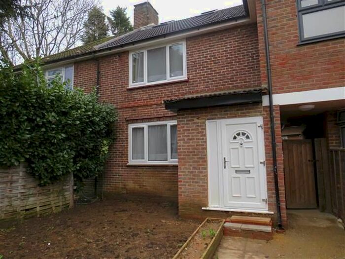 4 Bedroom Property To Rent In Stuart Crescent, Reigate, RH2