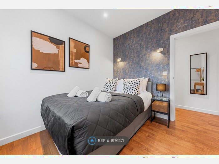 1 Bedroom Flat To Rent In Clarence Street, Staines-Upon-Thames, TW18