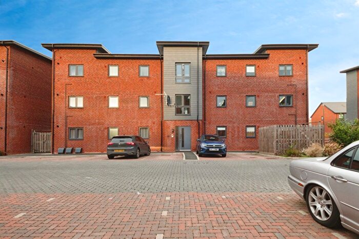 2 Bedroom Flat For Sale In Newman Square, Shirley, Solihull, B90