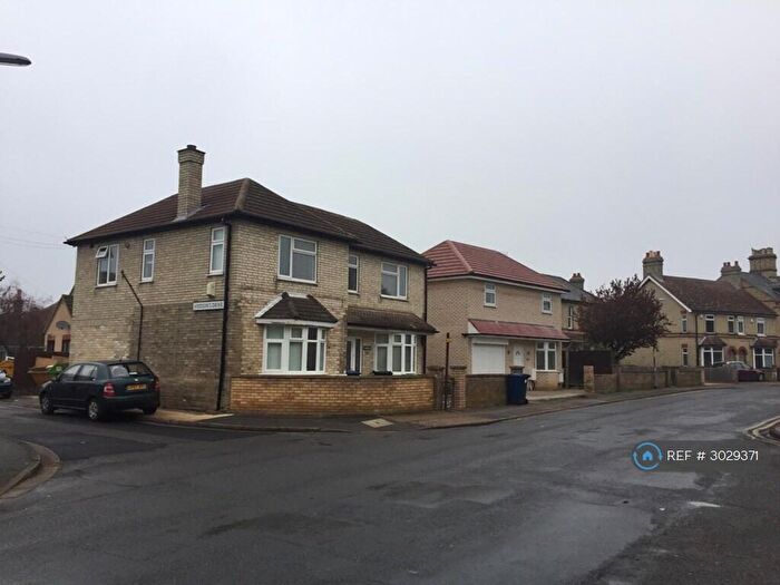 2 Bedroom Flat To Rent In Hodsons Drive, Huntingdon, PE29