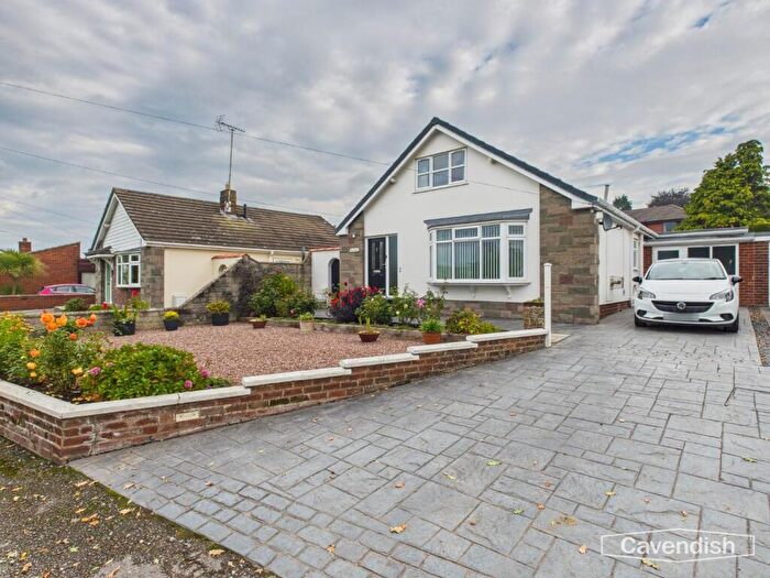 3 Bedroom Link Detached House For Sale In Higher Common Way, Buckley, CH7