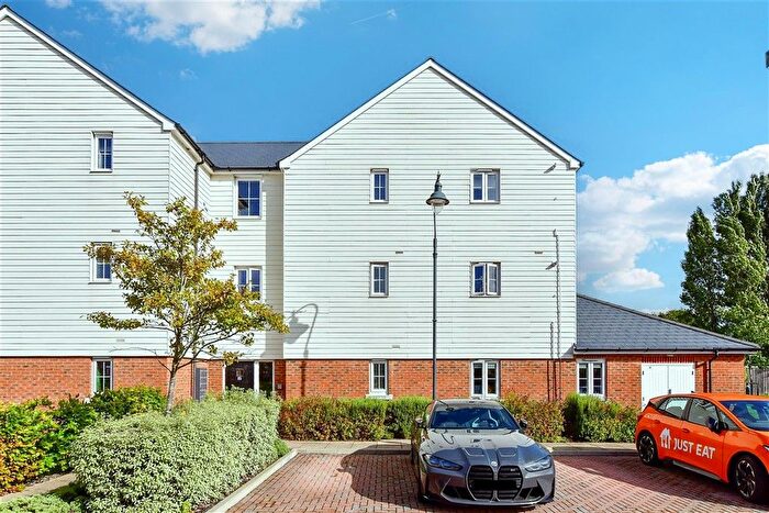 2 Bedroom Flat For Sale In Priors Orchard, Southbourne, Emsworth, West Sussex, PO10