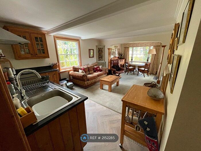 1 Bedroom Maisonette To Rent In The Street, Farnham, GU10