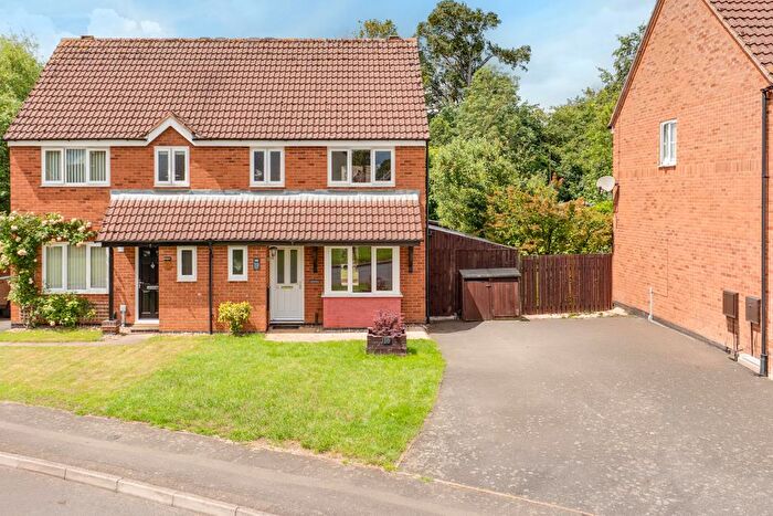 3 Bedroom Semi-Detached House For Sale In Spinney Road, Burton Latimer, NN15