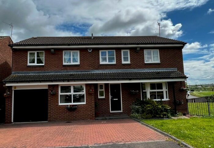 5 Bedroom Detached House For Sale In Earls Green, East Rainton, DH5