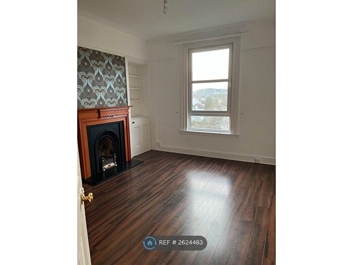 3 Bedroom Flat To Rent In Corstorphine Road, Edinburgh, EH12
