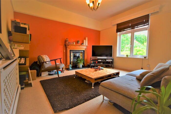 1 Bedroom Flat To Rent In Epsom Road, Guildford, GU1