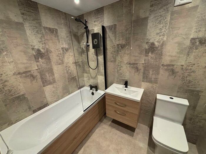 2 Bedroom Flat To Rent In Scott Street, Motherwell, ML1