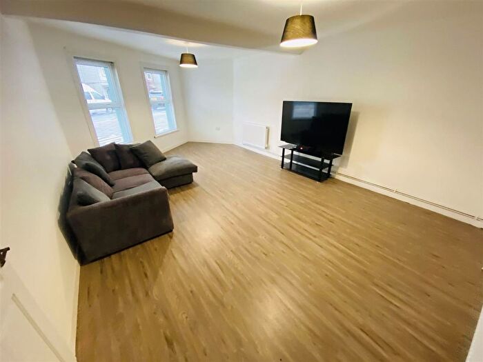 2 Bedroom Property To Rent In St. Johns Lane, Bristol, BS3