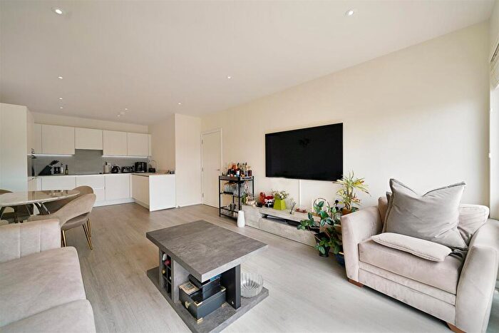 2 Bedroom Apartment For Sale In Bittacy Hill, Millbrook Park, NW7