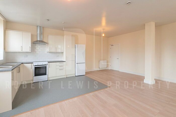 2 Bedroom Flat To Rent In Greenland Road, Camden Town, London, NW1