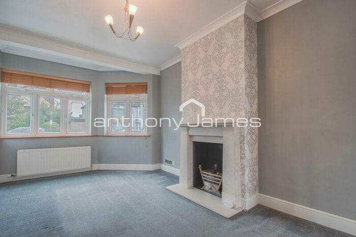 4 Bedroom Terraced House To Rent In Villacourt Road, London, SE18